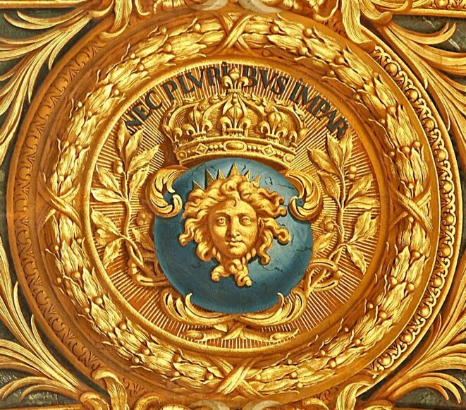 Charles Le Brun - Plafond de la Galerie des Glaces, Château de Versailles. Charles Le Brun - Plafond de la Galerie des Glaces, Château de Versailles.