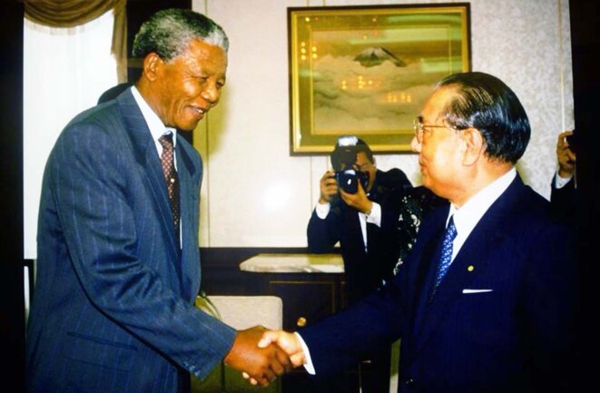 mandela-ikeda-19901