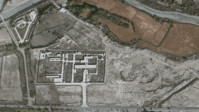 Le site de l'hôpital Aksu pour maladies infectieuses le 26 octobre 2011 et le 15 août 2017, lorsque le site avait été agrandi pour inclure un camp d'internement. Archives judiciaires ouïghoures Le site de l'hôpital Aksu pour maladies infectieuses le 26 octobre 2011 et le 15 août 2017, lorsque le site avait été agrandi pour inclure un camp d'internement. Archives judiciaires ouïghoures