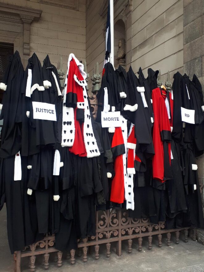 robes-2-2