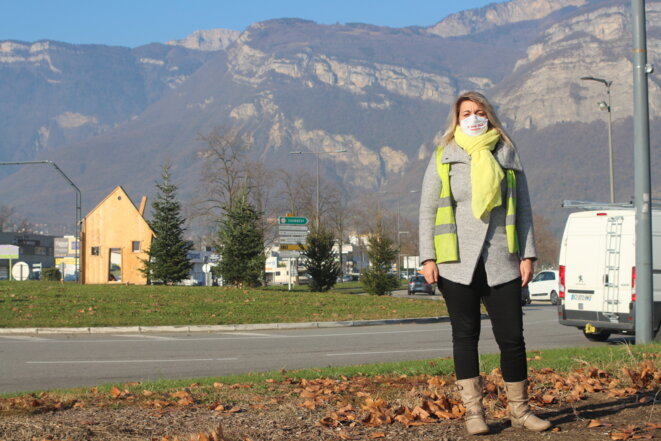 Élodie Leclainche, gilet jaune du rond-point de Crolles, dans l'Isère. © M.G Élodie Leclainche, gilet jaune du rond-point de Crolles, dans l'Isère. © M.G