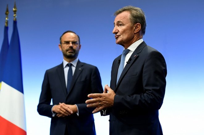 Bernard Charlès (right), boss of Dassault Systèmes, France's top-earning executive in 2019 with 24.7 million euros. © Bertrand Guay/AFP