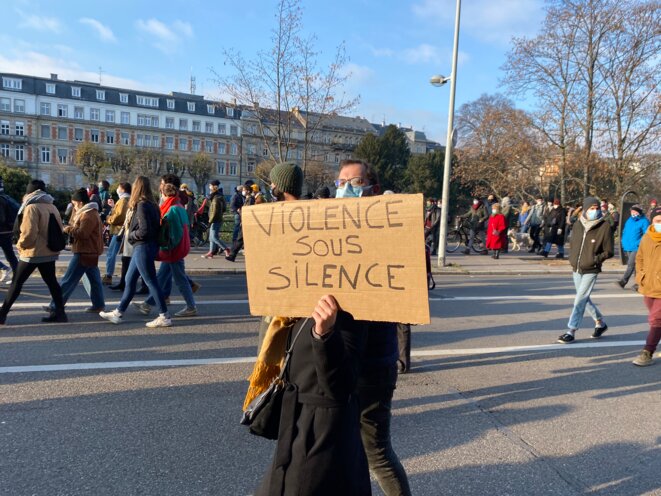 Violence sous silence/Strasbourg/28-11-20 © Pascal Maillard Violence sous silence/Strasbourg/28-11-20 © Pascal Maillard