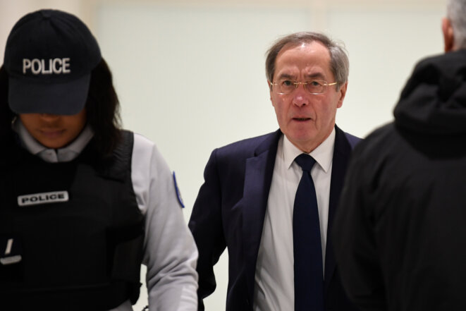 Claude Guéant, en décembre 2018, pour son procès sur les primes en espèces du ministère de l'intérieur. © Eric FEFERBERG / AFP