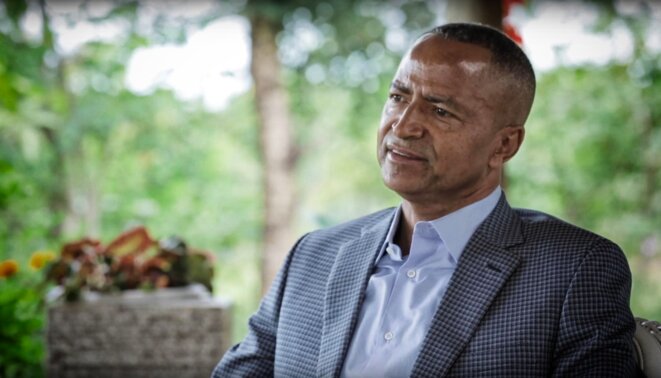 Moïse Katumbi pendant son entretien sur RFI © Capture YouTube Moïse Katumbi pendant son entretien sur RFI © Capture YouTube