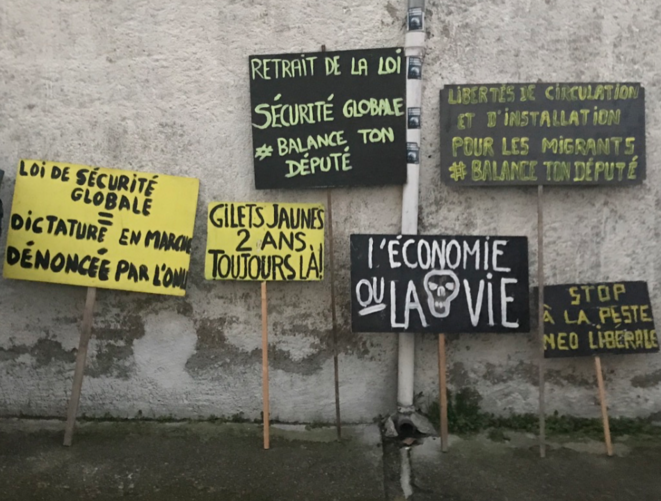 Retrait de la looi “Sécurité Globale” © AB Retrait de la looi “Sécurité Globale” © AB