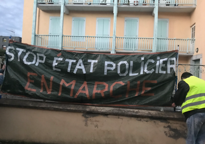 STOP État policier En Marche © AB STOP État policier En Marche © AB