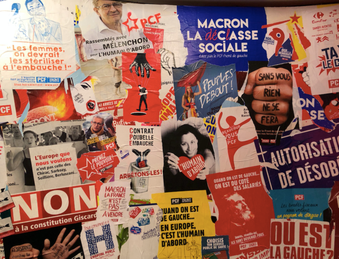 À l'entrée de l'exposition « Un siècle de luttes du PCF sur les murs de France ». © DR À l'entrée de l'exposition « Un siècle de luttes du PCF sur les murs de France ». © DR