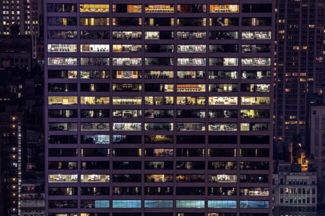building-window-office-night-architecture-32199-jpg-d