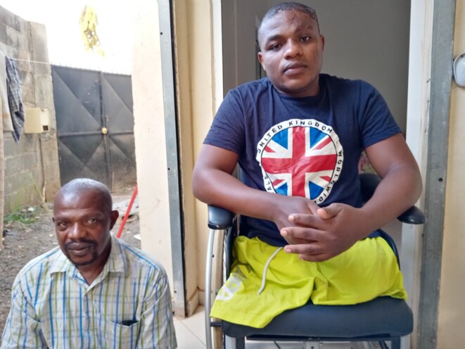 Having lost both legs trying to get to Mayotte, Djassadi Farid now survives with the help of his father not far from the capital Mamoudzou. © JS