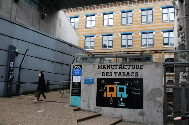 À l'entrée de la Manufacture des tabacs, campus de l'université Lyon 3. © N. Barriquand/Mediacités À l'entrée de la Manufacture des tabacs, campus de l'université Lyon 3. © N. Barriquand/Mediacités