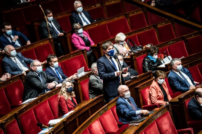 Une partie du groupe Les Républicains à l'Assemblée nationale, le 8 décembre 2020. © Xose Bouzas / Hans Lucas. Une partie du groupe Les Républicains à l'Assemblée nationale, le 8 décembre 2020. © Xose Bouzas / Hans Lucas.