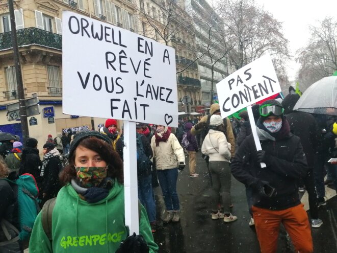 Dans la manifestation parisienne, le 16 janvier. © D.I.