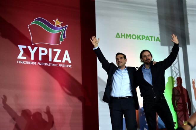 Alexis Tsipras (Syriza) et Pablo Iglesias (Podemos) en meeting à Athènes, le 22 janvier 2015 © Aris Messinis / AFP Alexis Tsipras (Syriza) et Pablo Iglesias (Podemos) en meeting à Athènes, le 22 janvier 2015 © Aris Messinis / AFP