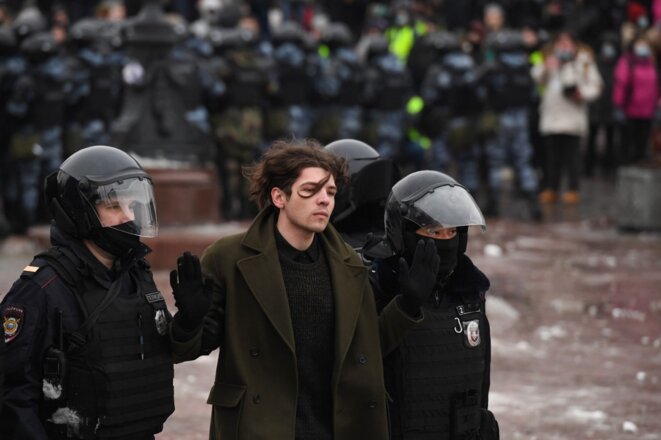 L’arrestation d’un manifestant à Moscou, le 23 janvier. © Natalia Kolesnikova / AFP L’arrestation d’un manifestant à Moscou, le 23 janvier. © Natalia Kolesnikova / AFP
