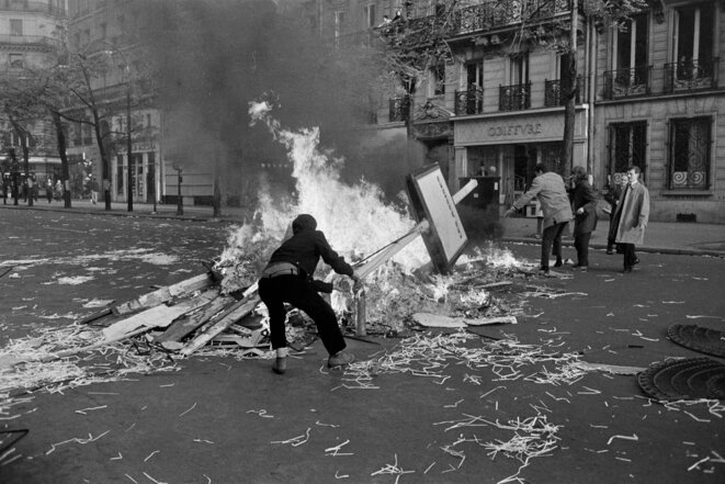 6 mai 1968. Photographie de Claude Champinot. Fonds France-Soir. Bibliothèque historique de la Ville de Paris. 6 mai 1968. Photographie de Claude Champinot. Fonds France-Soir. Bibliothèque historique de la Ville de Paris.