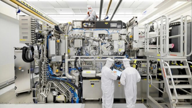 Le Taïwanais pourrait investir dans une usine en Arizona (Etats-Unis) à la barbe de la Chine. Le Taïwanais pourrait investir dans une usine en Arizona (Etats-Unis) à la barbe de la Chine.