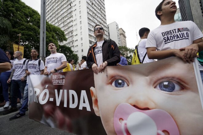 Manifestation contre l'IVG à São Paulo. © Cris Faga/NurPhoto/AFP
