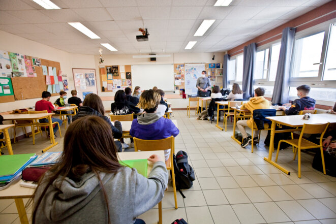 À Briançon, dans les Hautes-Alpes, dernier jour de cours en présentiel au collège avant le troisième confinement, le 02 avril 2021. © Thibaut Durand/Hans Lucas/AFP À Briançon, dans les Hautes-Alpes, dernier jour de cours en présentiel au collège avant le troisième confinement, le 02 avril 2021. © Thibaut Durand/Hans Lucas/AFP