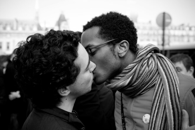 Kiss-in 14 février 2010 Paris © Philippe Leroyer Kiss-in 14 février 2010 Paris © Philippe Leroyer