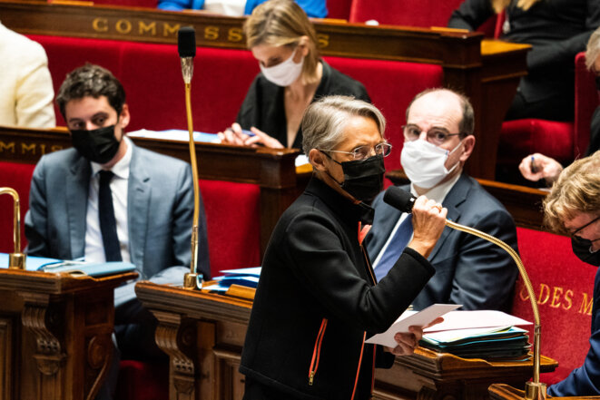 Le gouvernement a maintenu, en toute connaissance de cause, une règle pénalisant des personnes en activité partielle ou congé maternité. © Xose Bouzas / Hans Lucas Le gouvernement a maintenu, en toute connaissance de cause, une règle pénalisant des personnes en activité partielle ou congé maternité. © Xose Bouzas / Hans Lucas