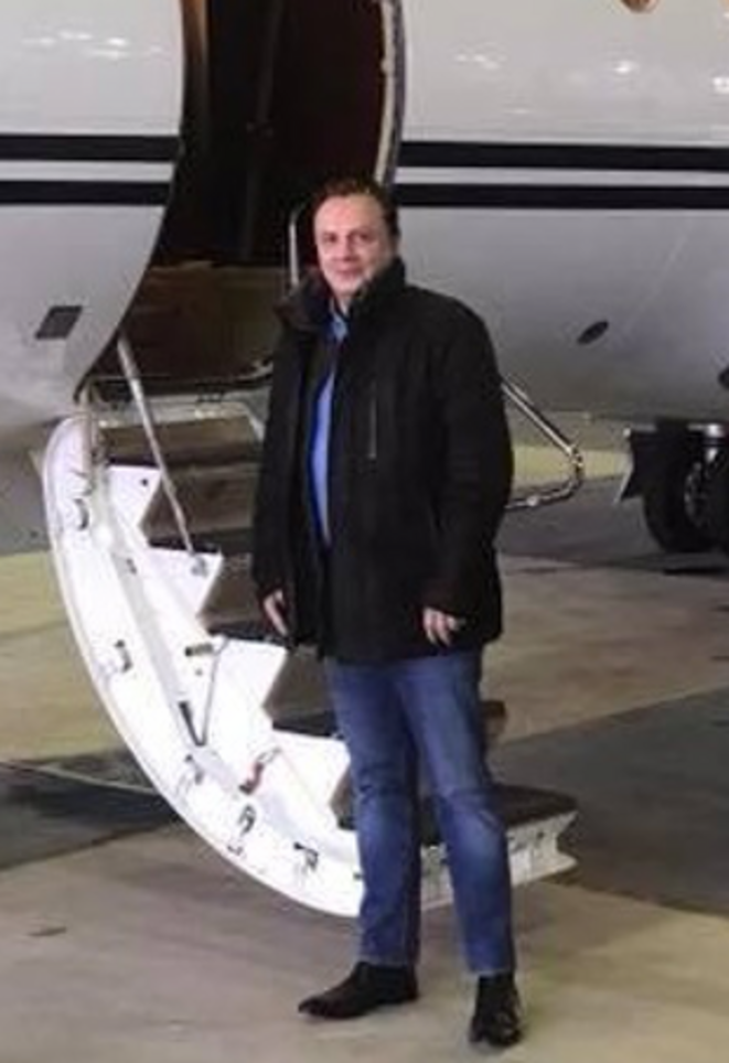 Noël Dubus en 2018, alors qu'il s'apprête à partir en Libye pour la société de communication ESL. © DR