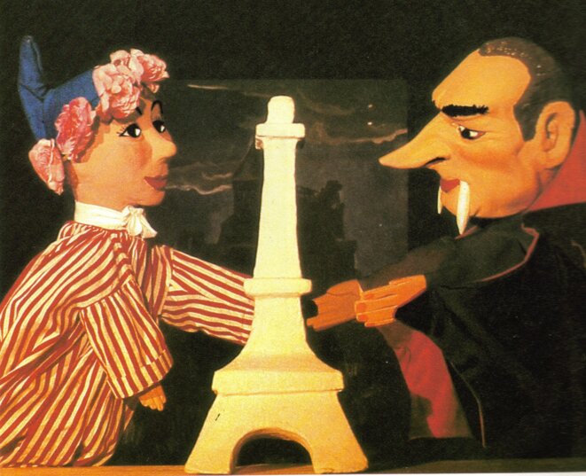 "La Marianne aux pompons" du Théâtre Petit Bouif (Semaines de la Marionnette Française, Paris, 1981) © Jeanbor © Photeb. "La Marianne aux pompons" du Théâtre Petit Bouif (Semaines de la Marionnette Française, Paris, 1981) © Jeanbor © Photeb.