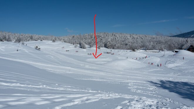 Emplacement de la future retenue d'eau de 25 000 m3 pour environ 30 enneigeurs © plbillot Emplacement de la future retenue d'eau de 25 000 m3 pour environ 30 enneigeurs © plbillot