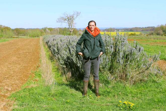 Claire Desmares-Poirrier, candidate pour les régionales, à Sixt-sur-Aff dans le Morbihan. © MG Claire Desmares-Poirrier, candidate pour les régionales, à Sixt-sur-Aff dans le Morbihan. © MG