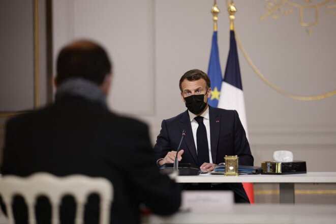 Emmanuel Macron lors de l'entretien avec la presse régionale le 29 avril 2021. © Yoan VALAT / POOL / AFP