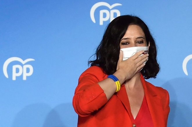 Isabel Díaz Ayuso en la tarde del martes 4 de mayo, en la sede del PP, tras el anuncio de su victoria. © Pierre-Philippe Marcou/AFP Isabel Díaz Ayuso en la tarde del martes 4 de mayo, en la sede del PP, tras el anuncio de su victoria. © Pierre-Philippe Marcou/AFP