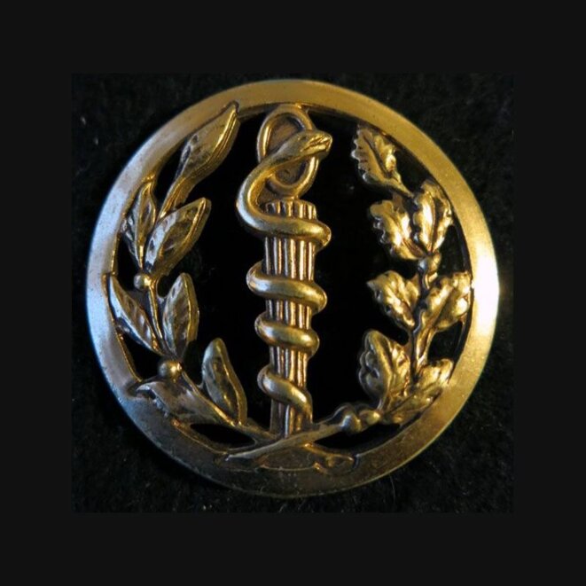 insigne-de-beret-insigne-de-beret-du-service-de-sante-de-fabrication-beraudy-vaure