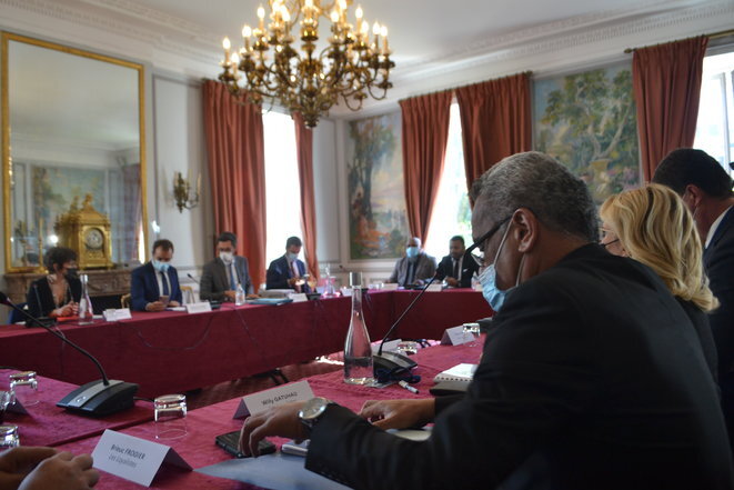Réunion au ministère des outre-mer autour de l’avenir de la Nouvelle-Calédonie. © JS Réunion au ministère des outre-mer autour de l’avenir de la Nouvelle-Calédonie. © JS