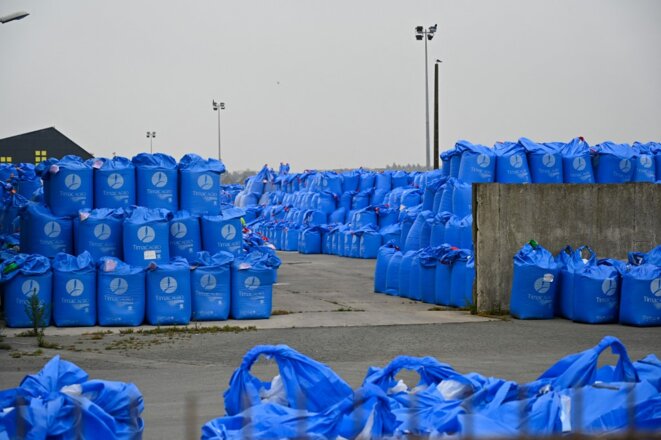 Des sacs d’engrais produits par la Timac, à Saint-Malo, en juin 2020. © Damien Meyer / AFP Des sacs d’engrais produits par la Timac, à Saint-Malo, en juin 2020. © Damien Meyer / AFP