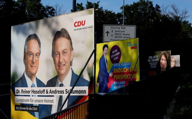 Des affiches de campagne en Saxe-Anhalt. © Ronny Hartmann / AFP Des affiches de campagne en Saxe-Anhalt. © Ronny Hartmann / AFP