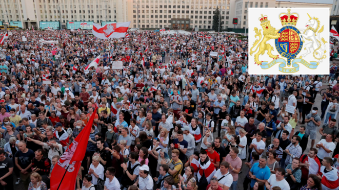 Manifestation de protestation contre les résultats de l'élection présidentielle, sur la place de l'Indépendance à Minsk, au Bélarus. Reuters / Vasily Fedosenko ; (médaillon) Armoiries royales du Royaume-Uni de Grande-Bretagne et d'Irlande du Nord. Wikipédia Manifestation de protestation contre les résultats de l'élection présidentielle, sur la place de l'Indépendance à Minsk, au Bélarus. Reuters / Vasily Fedosenko ; (médaillon) Armoiries royales du Royaume-Uni de Grande-Bretagne et d'Irlande du Nord. Wikipédia