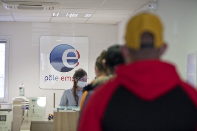 Dans une agence Pôle emploi de Gap (Hautes-Alpes), en mars 2021. © Thibaut Durand / Hans Lucas via AFP Dans une agence Pôle emploi de Gap (Hautes-Alpes), en mars 2021. © Thibaut Durand / Hans Lucas via AFP