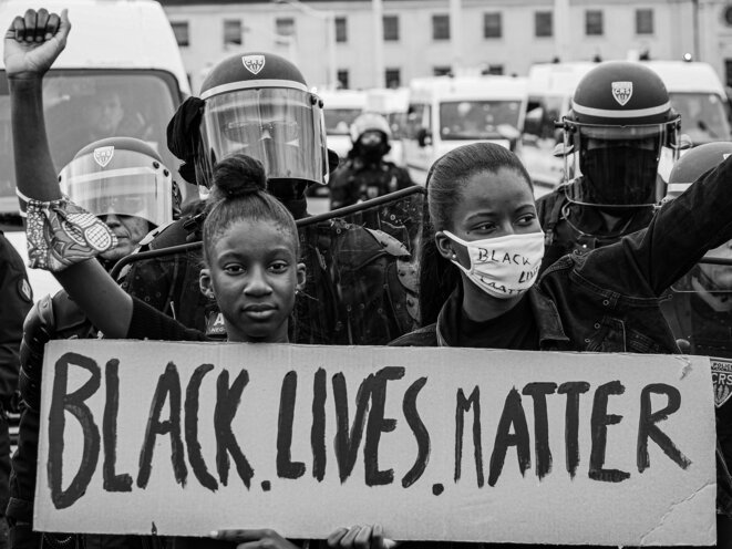 La relève. Une nouvelle génération milite et s’inquiète des violences policières, du changement climatique, du Monde d’Après... Ces jeunes bousculent le champ politique et font évoluer les débats de société. Lyon le 6 Juin 2020. © P. Fimbel La relève. Une nouvelle génération milite et s’inquiète des violences policières, du changement climatique, du Monde d’Après... Ces jeunes bousculent le champ politique et font évoluer les débats de société. Lyon le 6 Juin 2020. © P. Fimbel