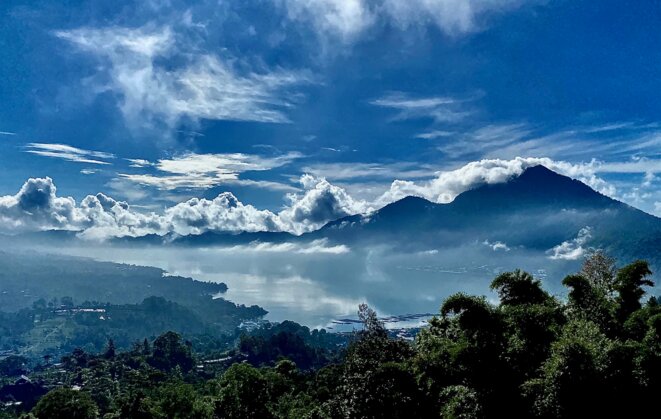 JUSTE UNE IMAGE DE BALI (8) : LA CALDEIRA DU BATUR