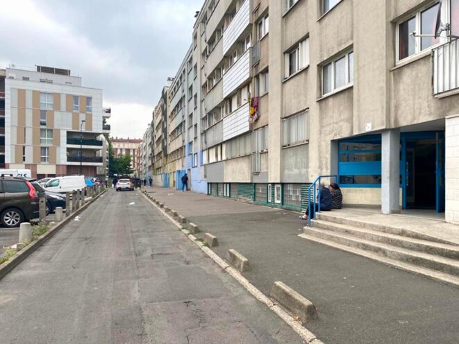Une des barres HLM du quartier Émile-Dubois, à Aubervilliers. © IR Une des barres HLM du quartier Émile-Dubois, à Aubervilliers. © IR