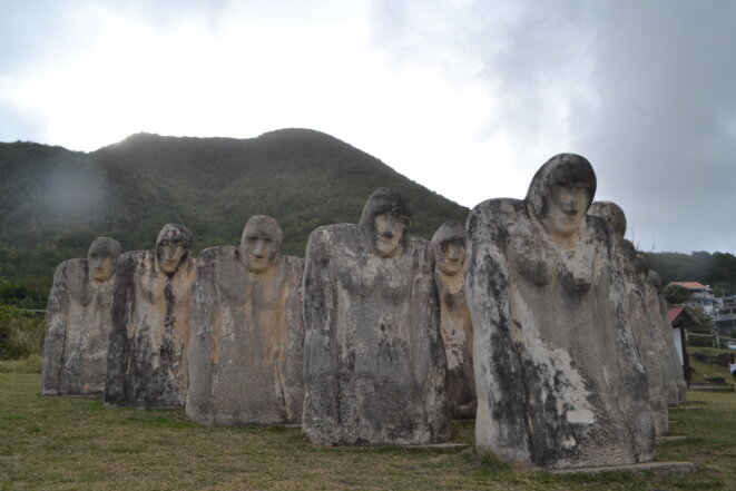 Oeuvre monumentale en hommage aux hommes et femmes ayant subi l'esclavage les énormes statues de Laurent Valère contemplent l'océan Atlantique, à “Cap 110”, en Martinique. © JS Oeuvre monumentale en hommage aux hommes et femmes ayant subi l'esclavage les énormes statues de Laurent Valère contemplent l'océan Atlantique, à “Cap 110”, en Martinique. © JS