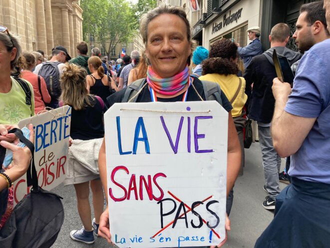 Christine, venue manifester le 17 juillet pour la liberté de choisir de se faire vacciner ou non. © RLS Christine, venue manifester le 17 juillet pour la liberté de choisir de se faire vacciner ou non. © RLS
