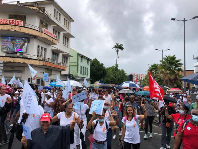Soumettez-vous et ça s'arrêtera!