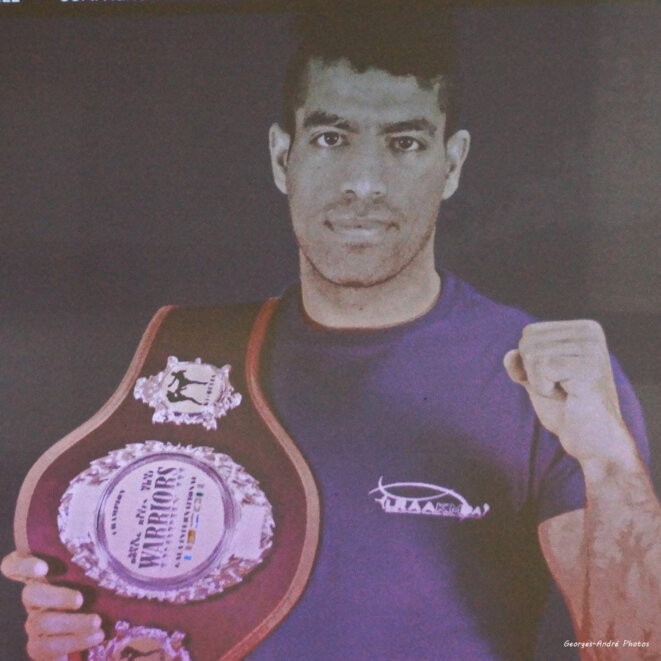 Farid champion de Kick-Boxing © Diaporama Didier Luce Farid champion de Kick-Boxing © Diaporama Didier Luce