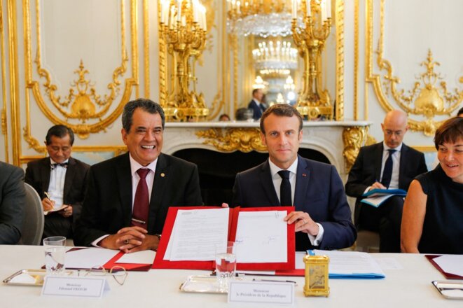 Le président de la Polynésie française, Édouard Fritch, et Emmanuel Macron en 2019. © Photo Régis Duvignau / Pool / AFP Le président de la Polynésie française, Édouard Fritch, et Emmanuel Macron en 2019. © Photo Régis Duvignau / Pool / AFP