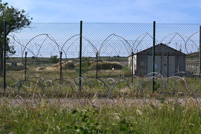 En bordure du camp militaire de La Cavalerie. © RG / Mediapart En bordure du camp militaire de La Cavalerie. © RG / Mediapart