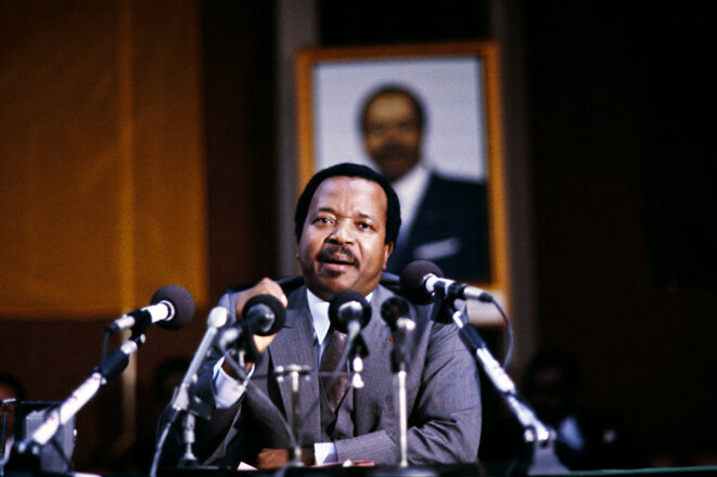 Le président camerounais Paul Biya lors d'une visite officielle à Paris, le 7 février 1985. © Photo AFP Le président camerounais Paul Biya lors d'une visite officielle à Paris, le 7 février 1985. © Photo AFP