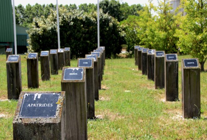 Au Vernet on lutte pour que la mémoire du camp subsiste. Avec notamment le “Parvis des nationalités”, afin de rappeler que le village fut un lieu où se sont croisés des individus pourchassés, déportés, fuyant ou résistant au sein d’une Europe à feu et à sang. © Photo Emmanuel Riondé pour Mediapart Au Vernet on lutte pour que la mémoire du camp subsiste. Avec notamment le “Parvis des nationalités”, afin de rappeler que le village fut un lieu où se sont croisés des individus pourchassés, déportés, fuyant ou résistant au sein d’une Europe à feu et à sang. © Photo Emmanuel Riondé pour Mediapart