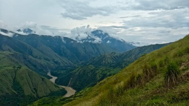 Canyon du fleuve Cauca, département d'Antioquia, Colombie © Isabel Zuleta Canyon du fleuve Cauca, département d'Antioquia, Colombie © Isabel Zuleta