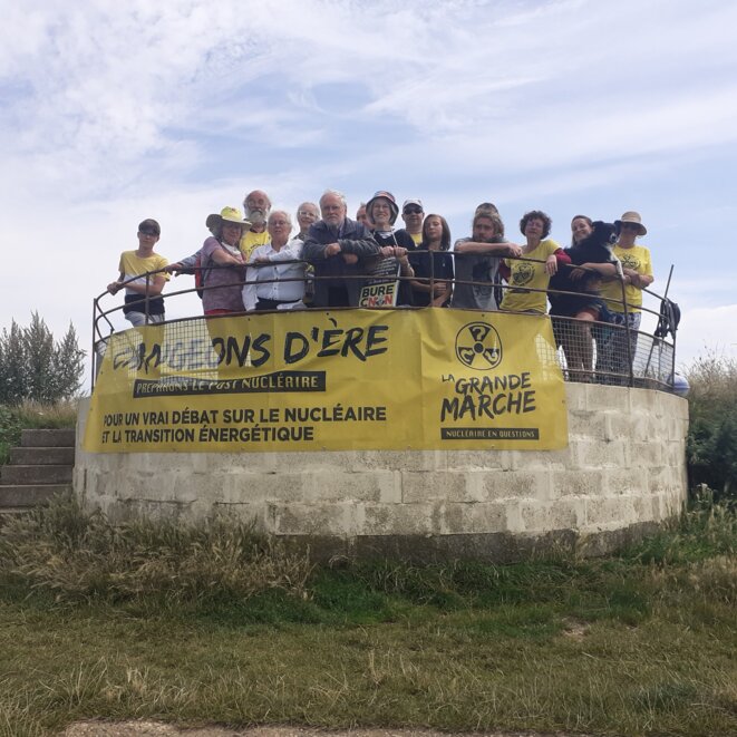 La Grande Marche de La Hague à Paris pour un débat sur le nucléaire et la transition énergétique La Grande Marche de La Hague à Paris pour un débat sur le nucléaire et la transition énergétique